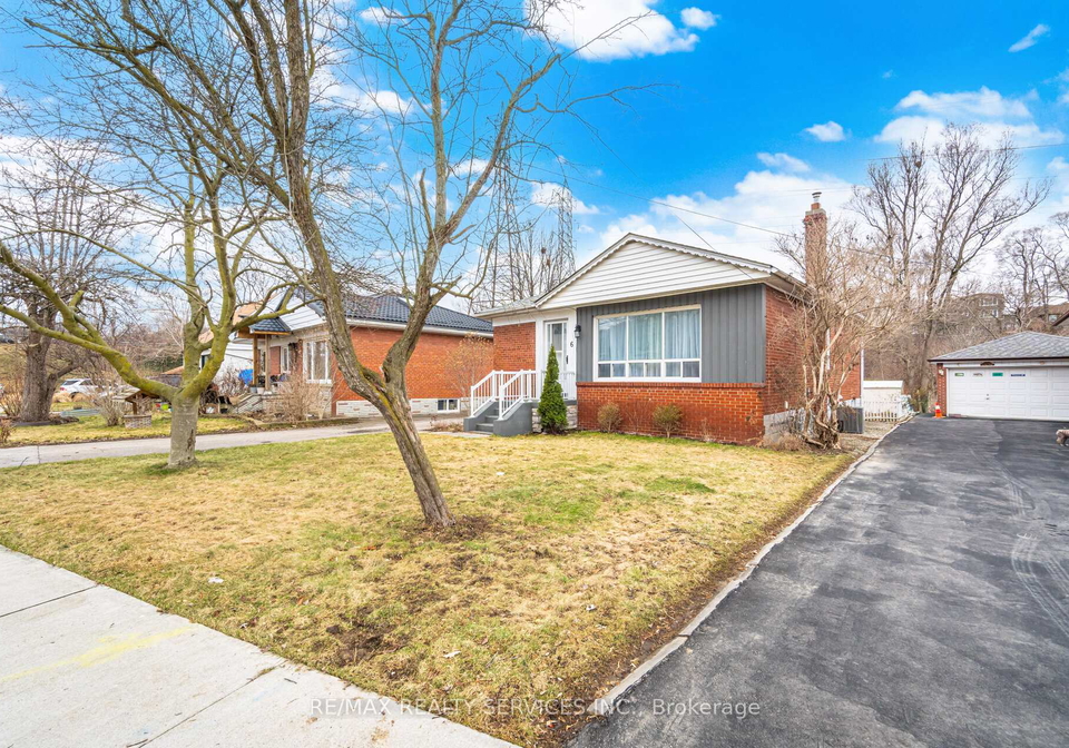 6-bonnyview-drive-etobicoke-ontario-w13447178