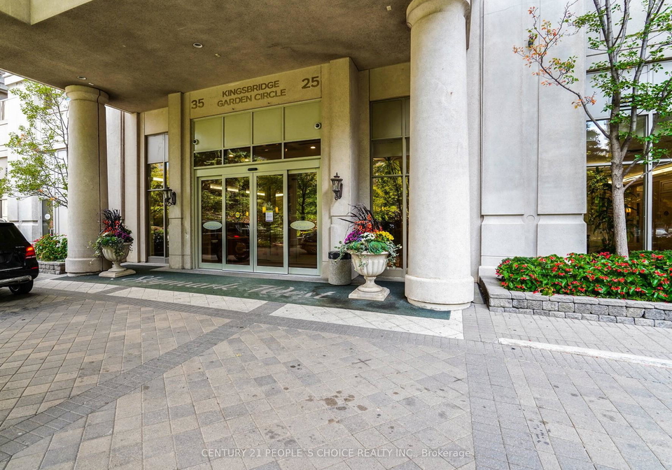 25-kingsbridge-garden-circle-mississauga-ontario-w13447264