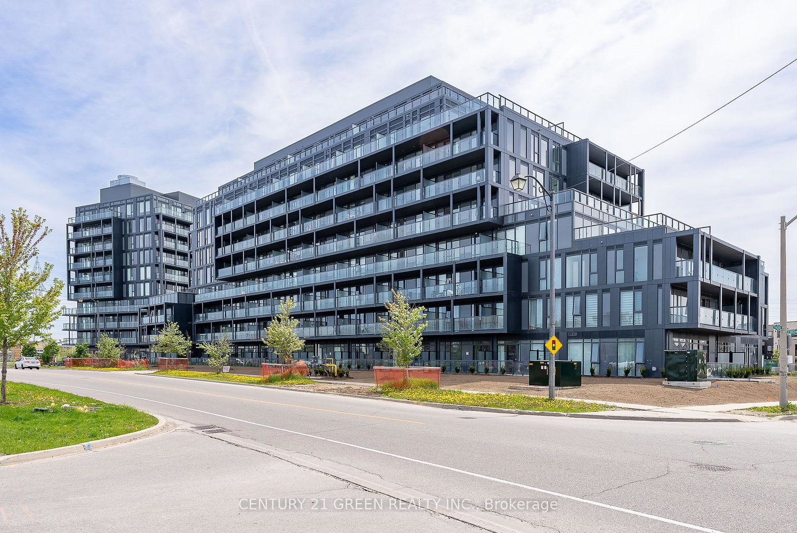 3200-dakota-common-burlington-ontario-w13447272
