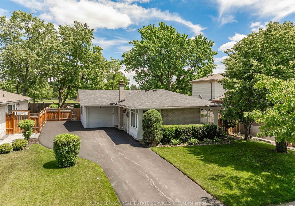 484-grand-boulevard-oakville-ontario-w13447360