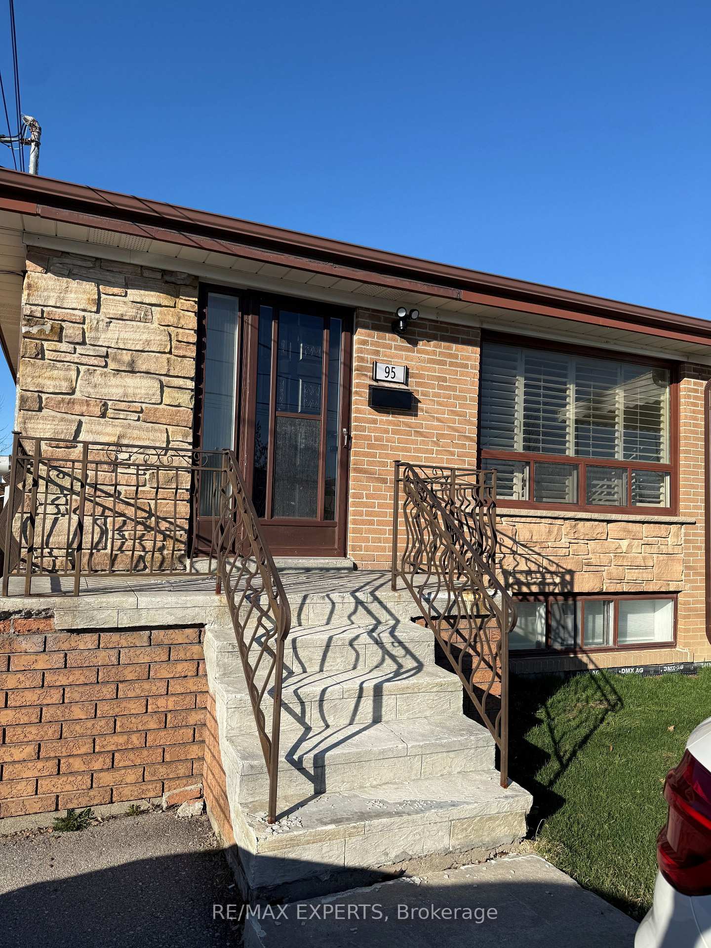 95-navenby-crescent-york-ontario-w13447424