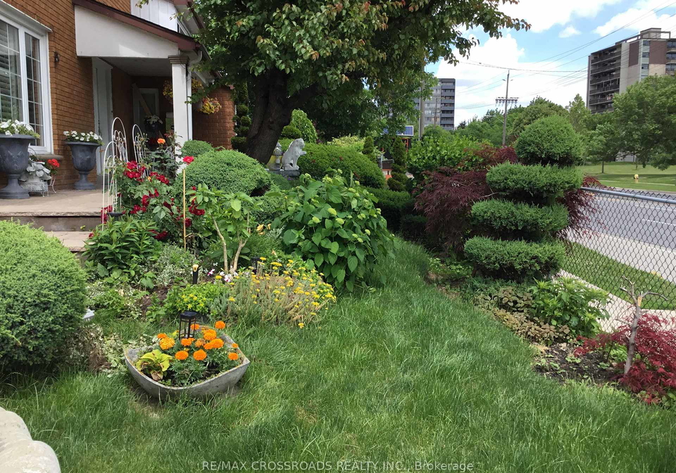 36-caverley-drive-etobicoke-ontario-w13447524