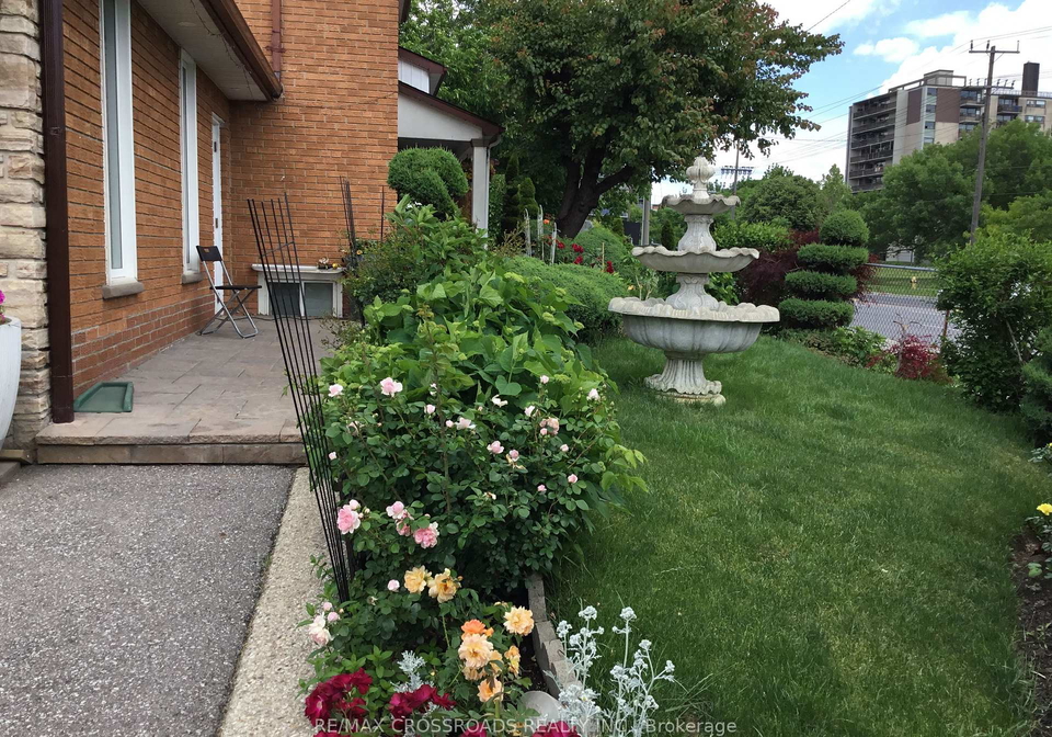 36-caverley-drive-etobicoke-ontario-w13447524