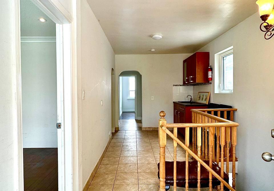 32-belgravia-avenue-north-york-ontario-w13447594