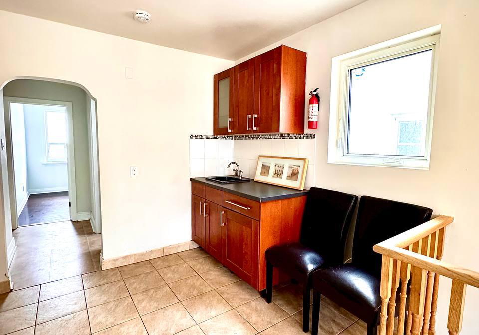 32-belgravia-avenue-north-york-ontario-w13447594