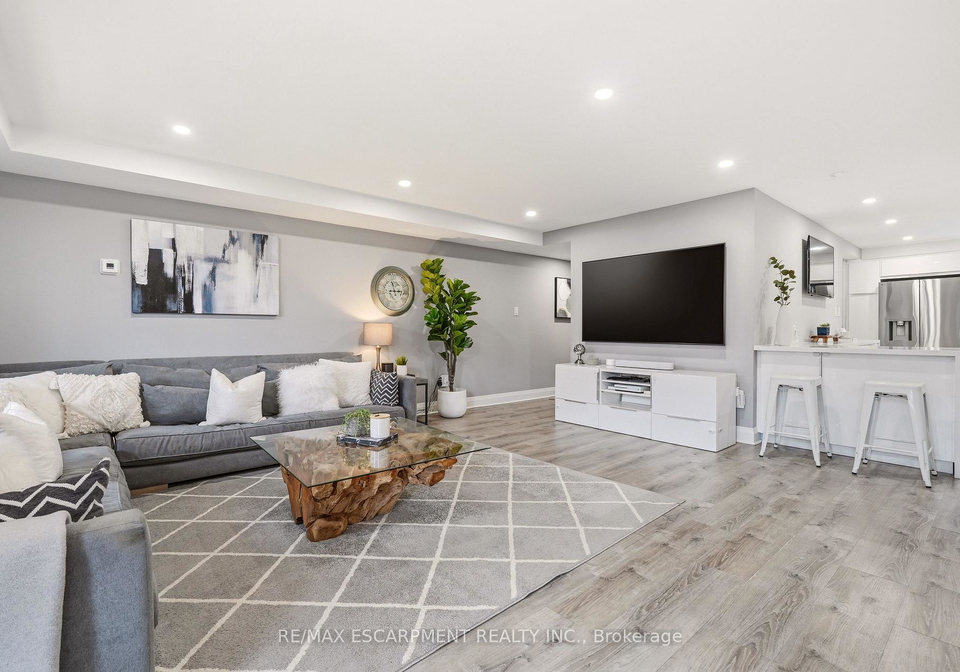 1250-mississauga-valley-boulevard-mississauga-ontario-w13447674