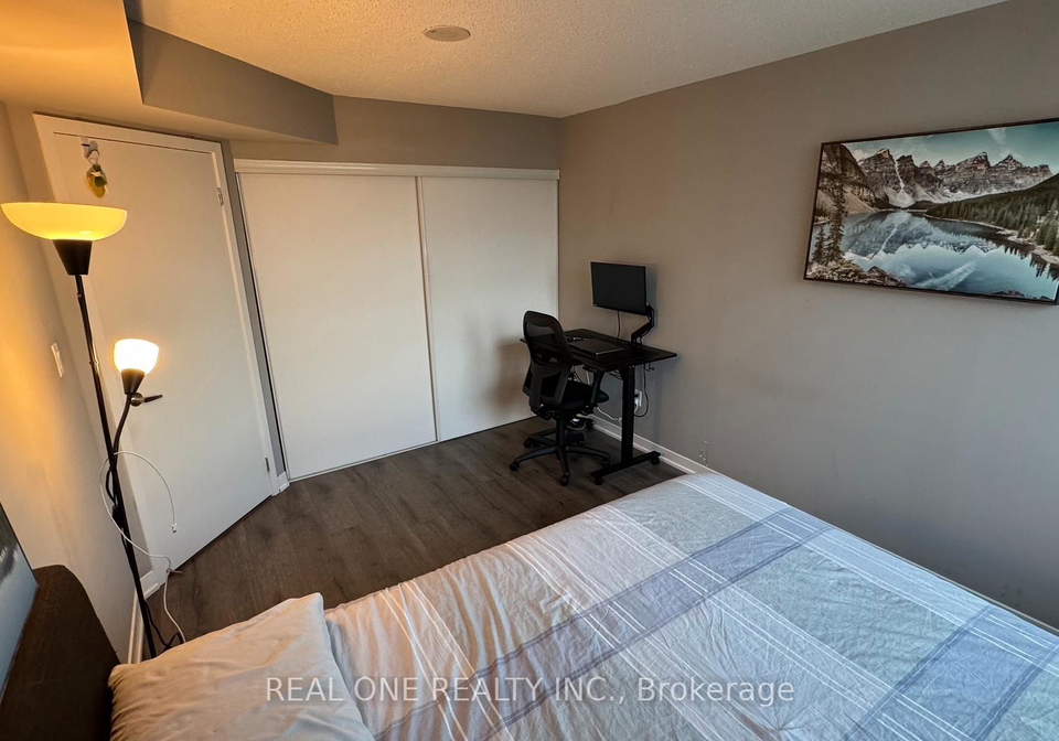 816-lansdowne-avenue-toronto-ontario-w13447820
