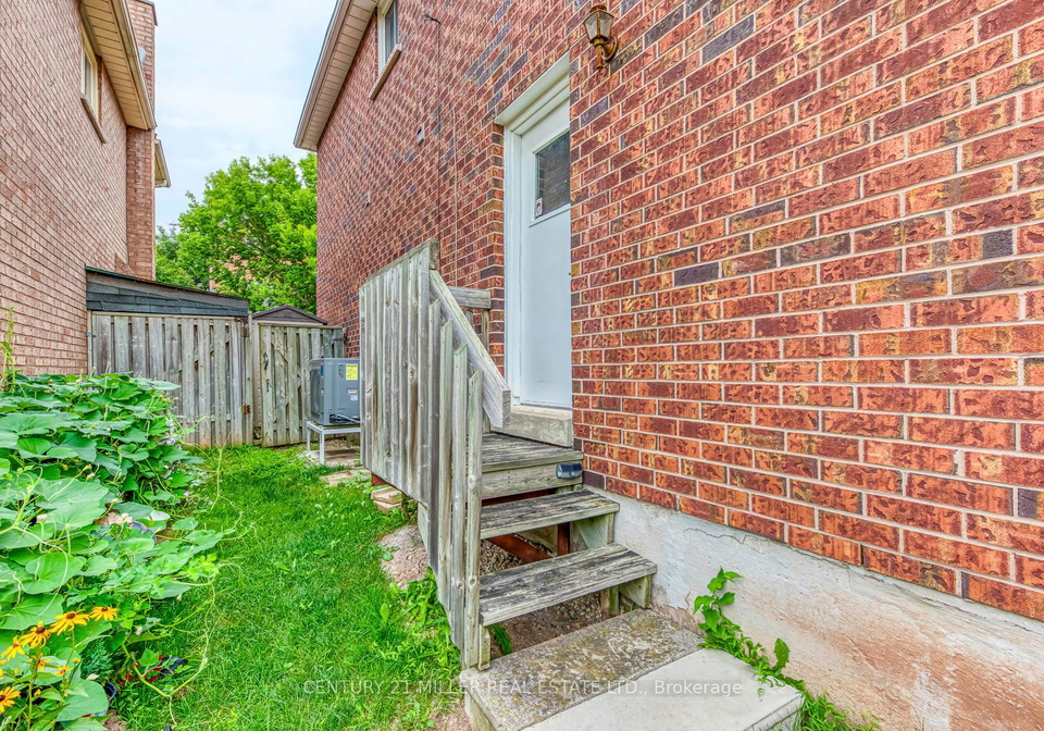 1351-fieldcrest-lane-oakville-ontario-w13448056
