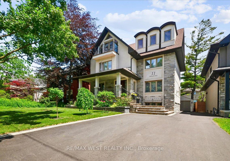 11-hillcroft-drive-etobicoke-ontario-w13448060
