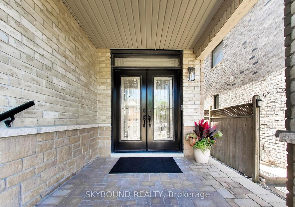 3890-mcdowell-drive-mississauga-ontario-w13448446