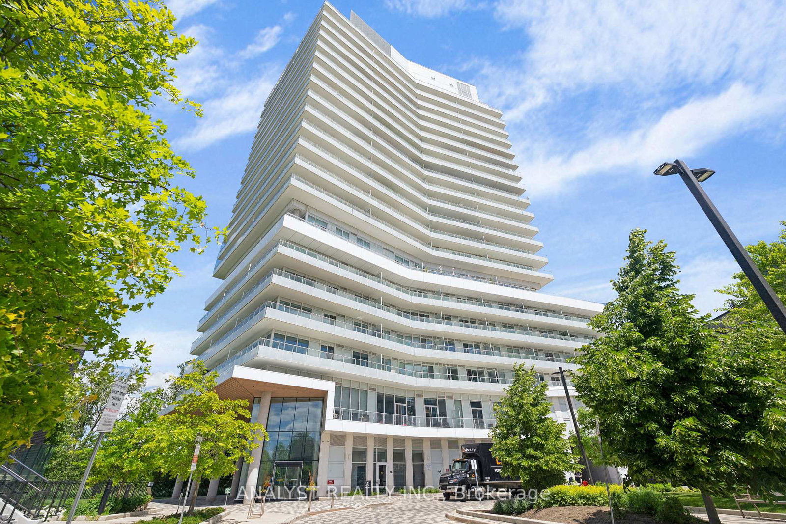 20-brin-drive-etobicoke-ontario-w13448564