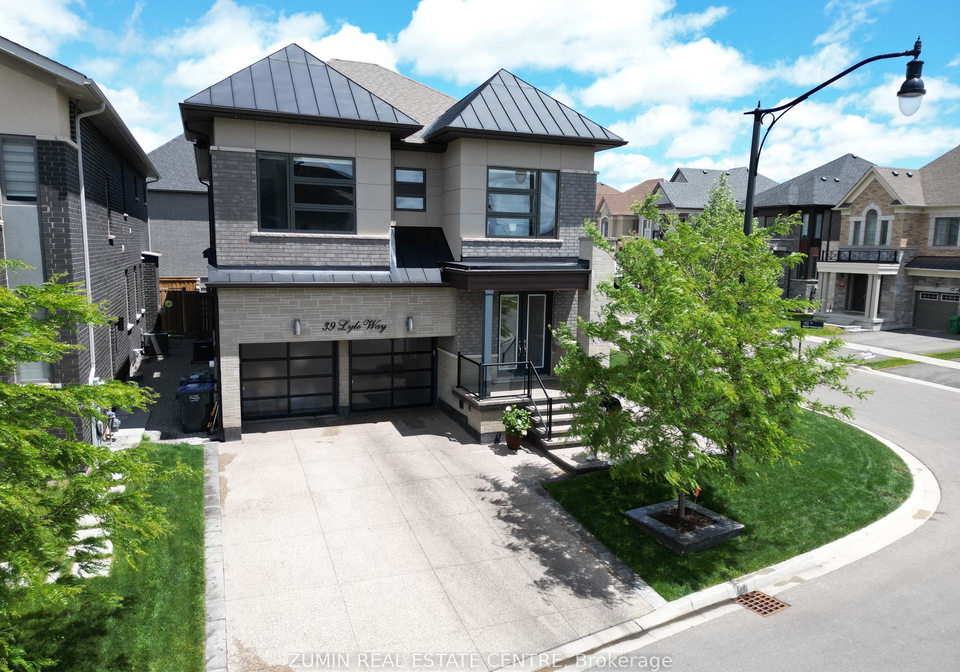 39-lyle-way-brampton-ontario-w13448568
