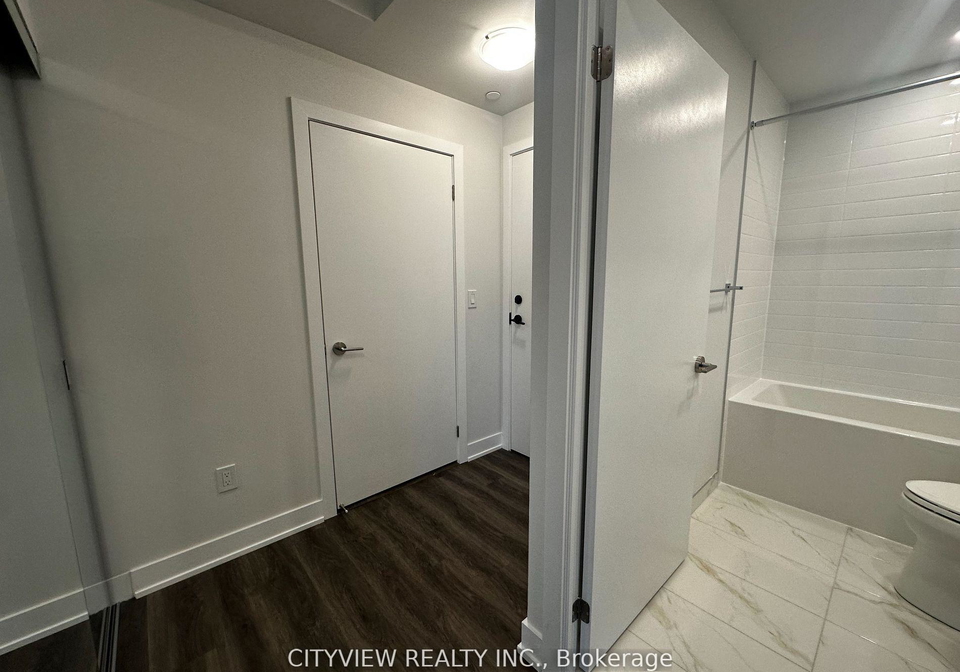 430-square-one-drive-mississauga-ontario-w13448854