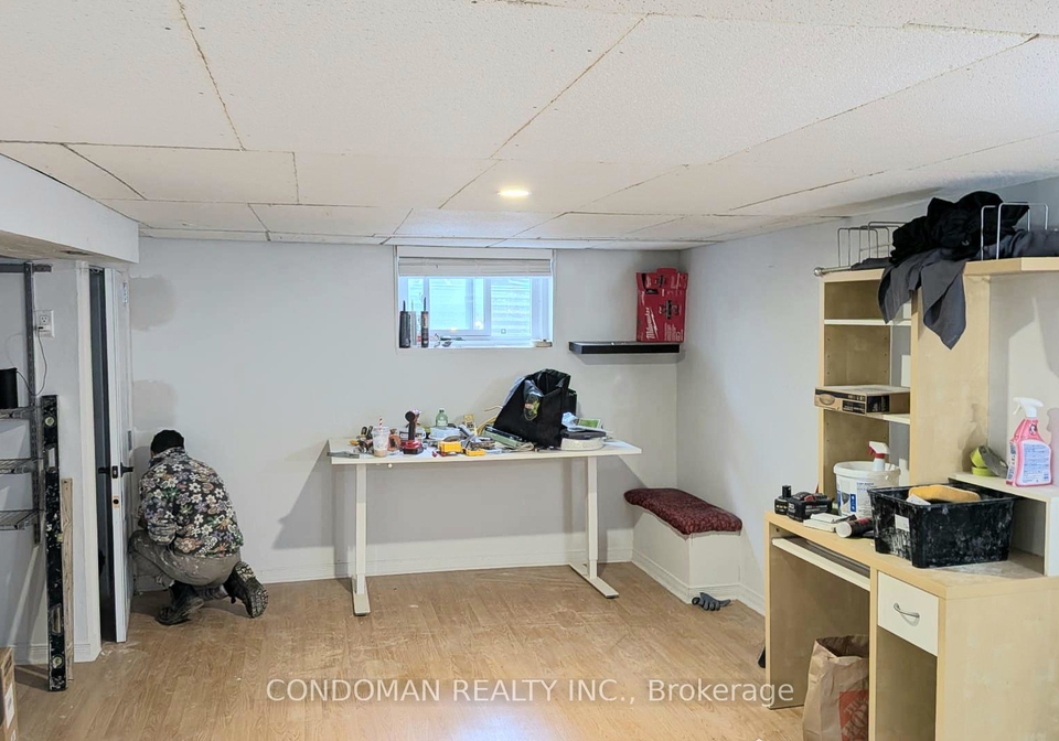 22-fairfield-avenue-etobicoke-ontario-w13449024