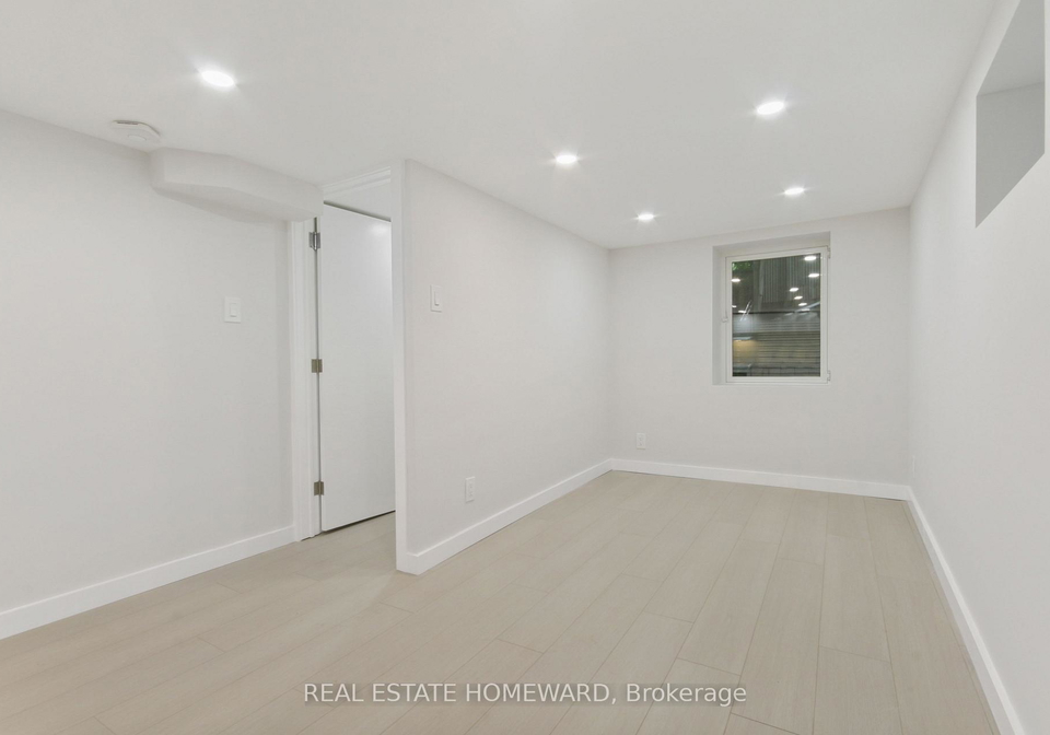 486-delaware-avenue-toronto-ontario-w13449374
