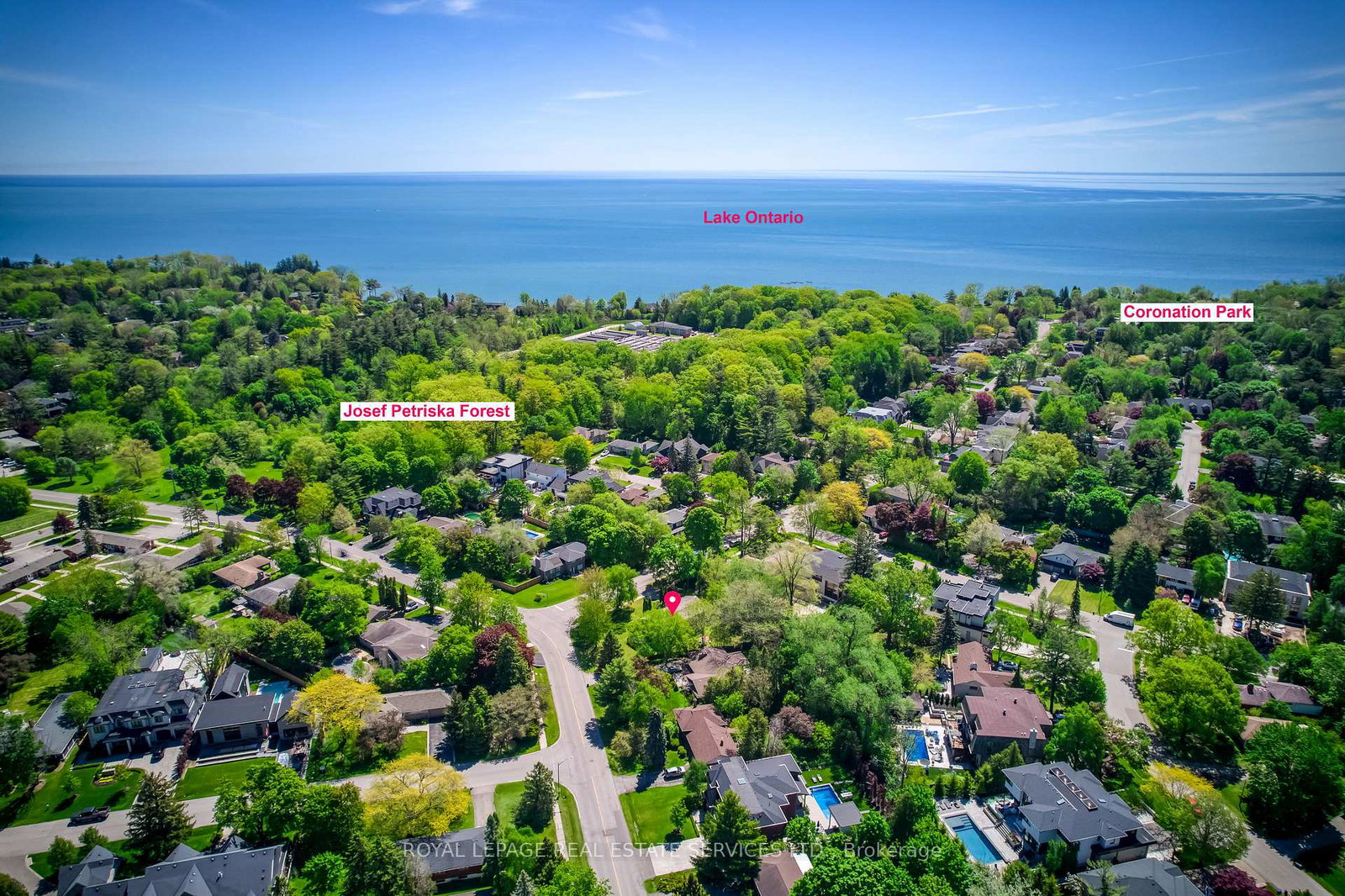 220-woodhaven-park-drive-oakville-ontario-w13449632