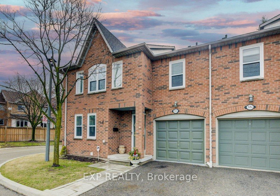 5865-dalebrook-crescent-mississauga-ontario-w13449712