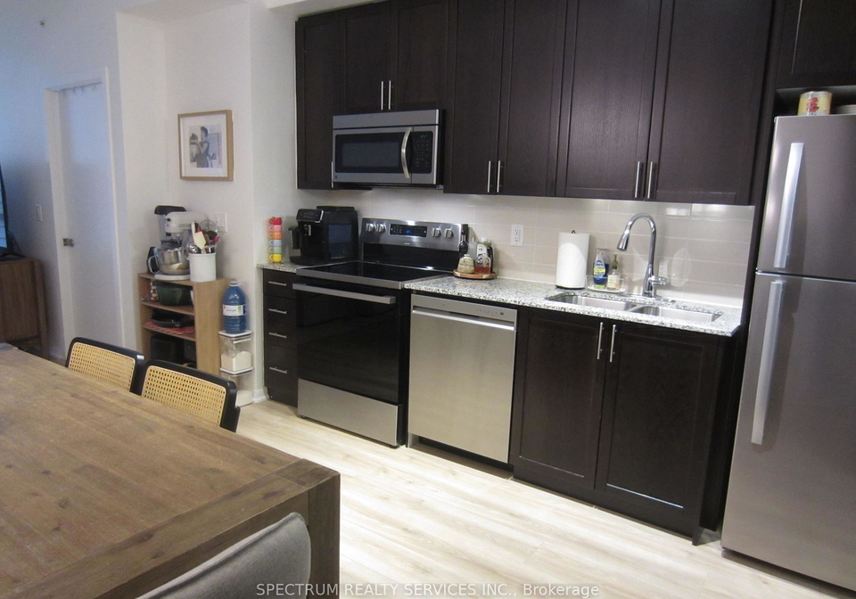 830-lawrence-avenue-north-york-ontario-w13450006