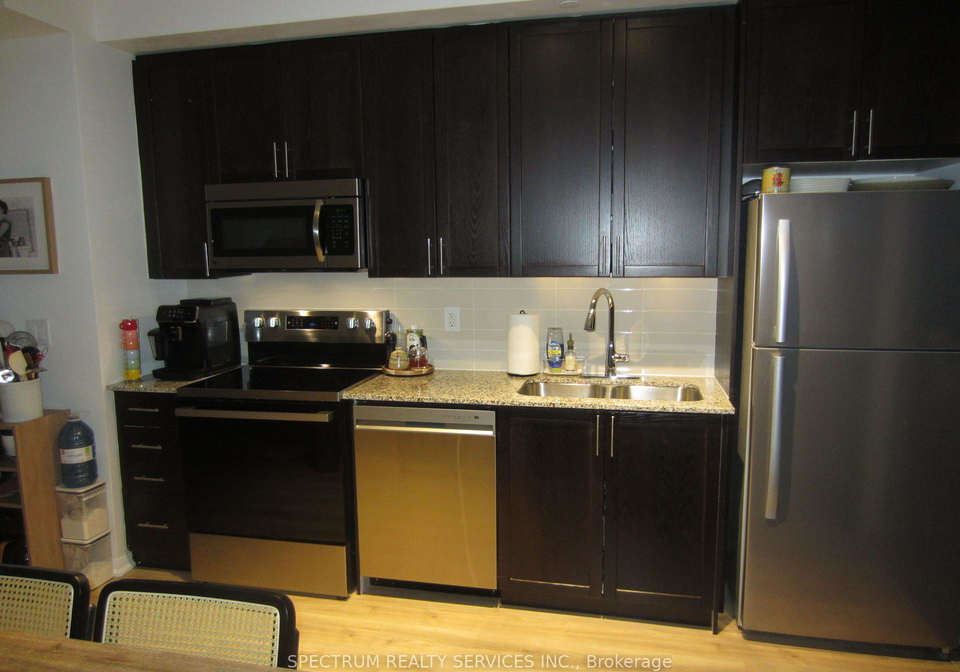 830-lawrence-avenue-north-york-ontario-w13450006