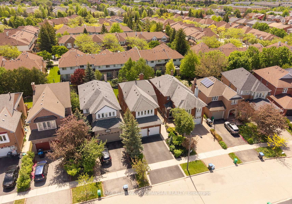 2470-strathmore-crescent-mississauga-ontario-w13450376