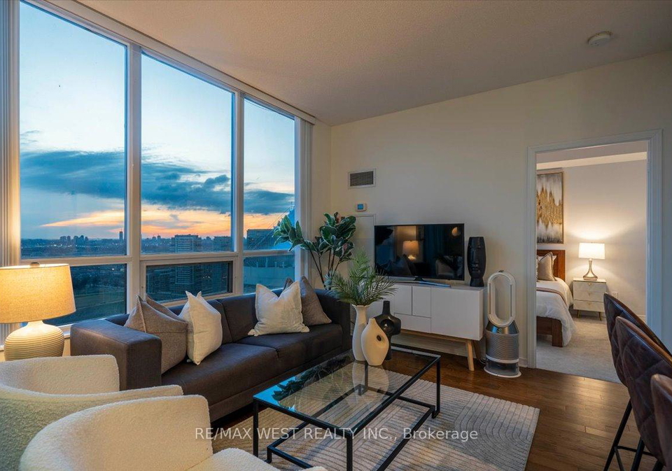 2240-lake-shore-boulevard-w-etobicoke-ontario-w13450442