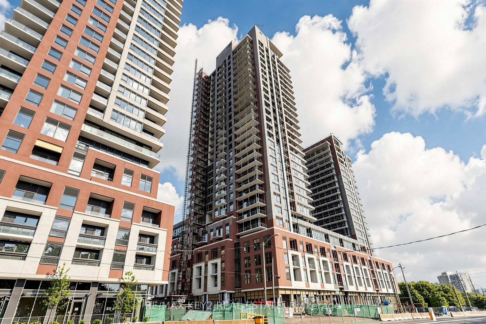 4010-eglinton-avenue-w-etobicoke-ontario-w13450494
