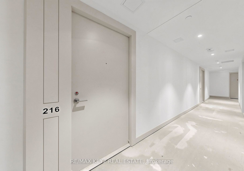 4010-eglinton-avenue-w-etobicoke-ontario-w13450494