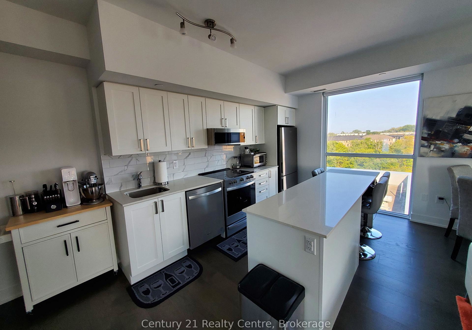 1063-douglas-mccurdy-comm-circle-mississauga-ontario-w13450510