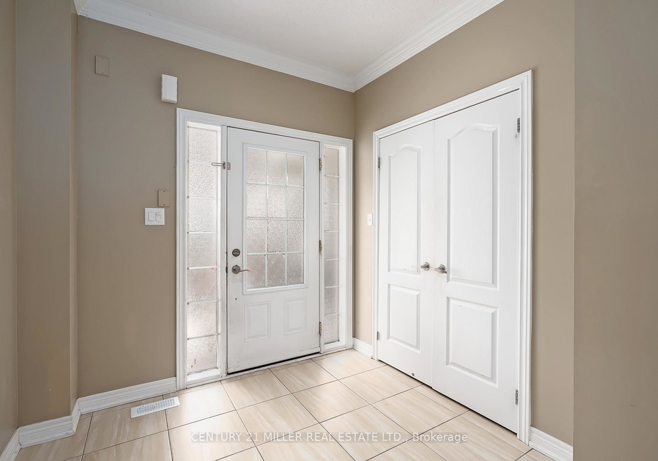2131-fiddlers-way-oakville-ontario-w13450584