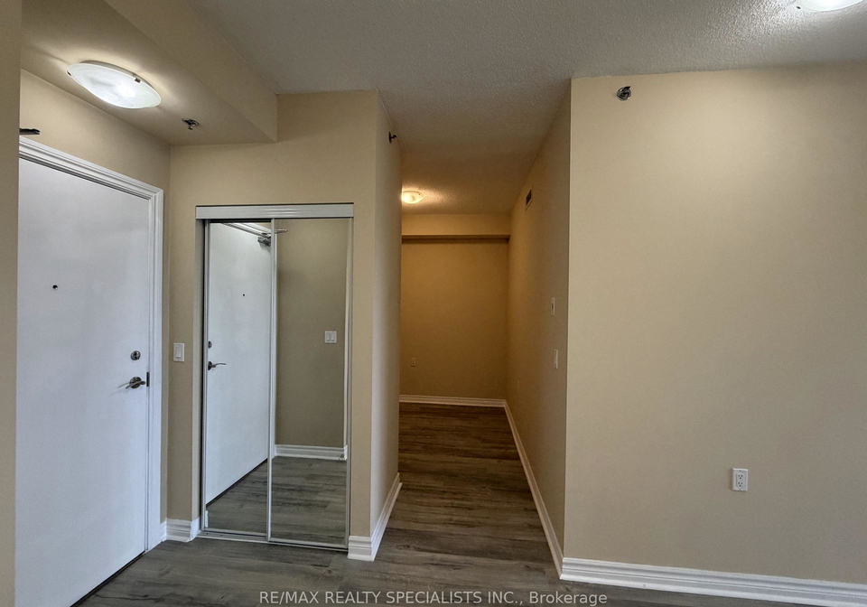 810-scollard-court-mississauga-ontario-w13450966