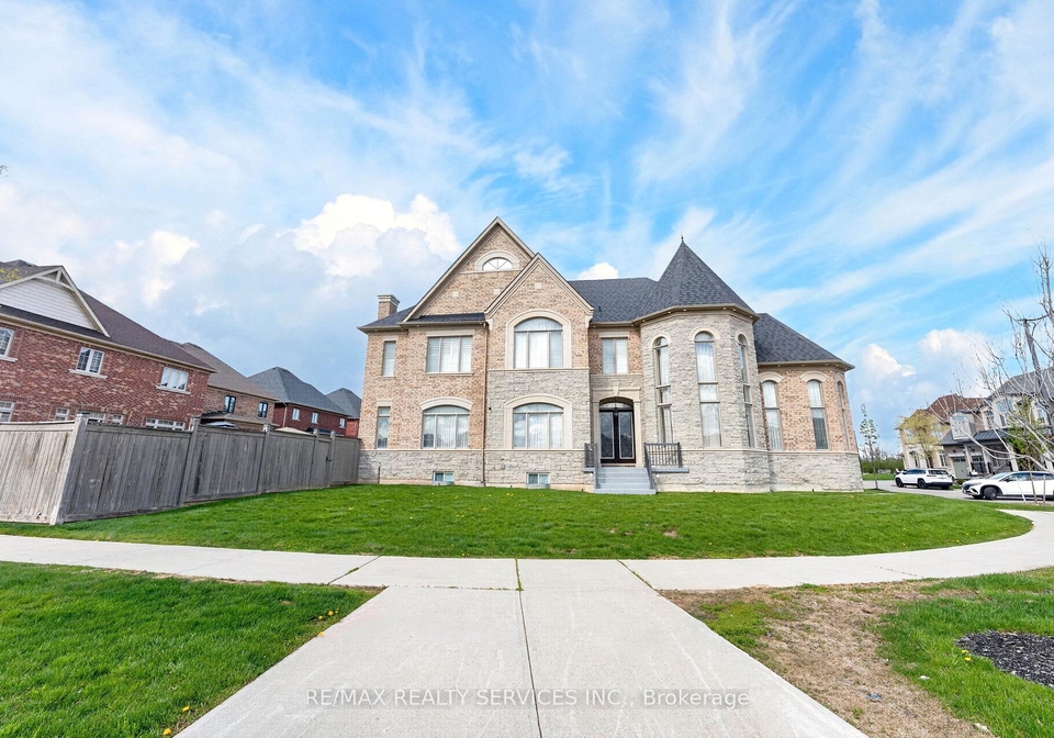 28-pendergast-court-brampton-ontario-w13450984
