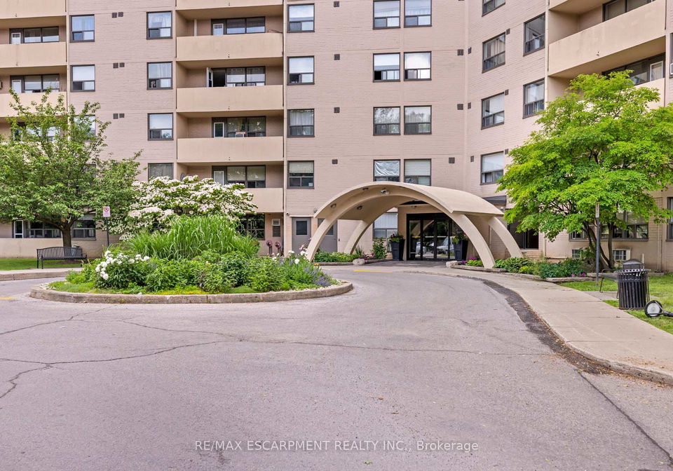 700-dynes-road-burlington-ontario-w13451046