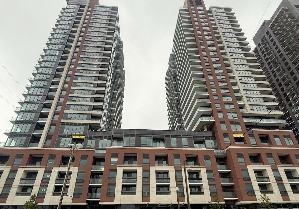 4000-eglinton-avenue-w-etobicoke-ontario-w13451436