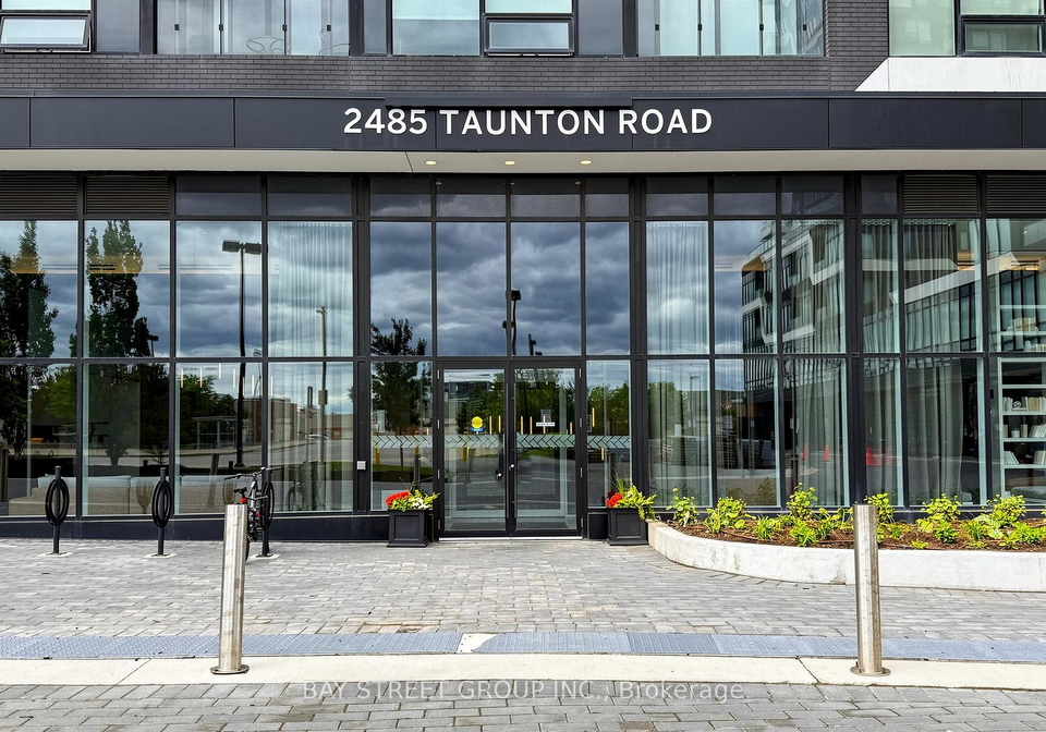 2485-taunton-road-oakville-ontario-w13451620