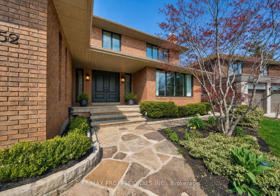 52-courtsfield-crescent-etobicoke-ontario-w13451724