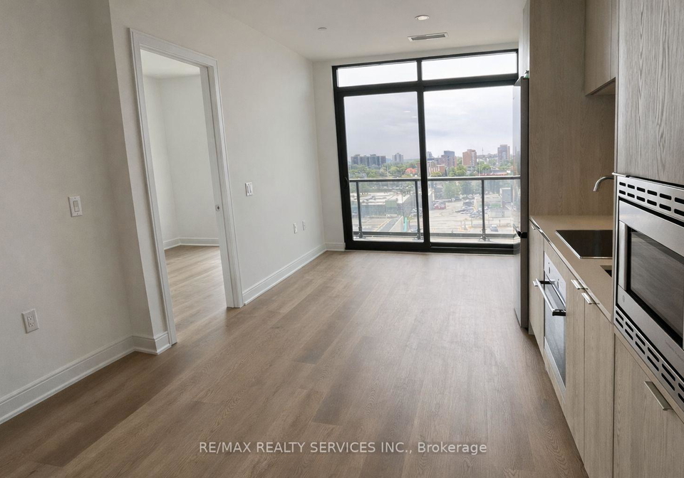 86-dundas-street-mississauga-ontario-w13451918