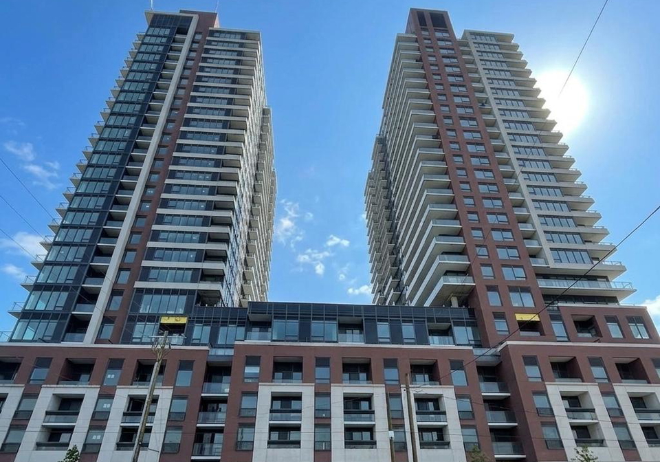 4010-eglinton-avenue-w-etobicoke-ontario-w13452078