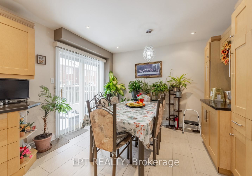 3040-bentley-drive-mississauga-ontario-w13452378