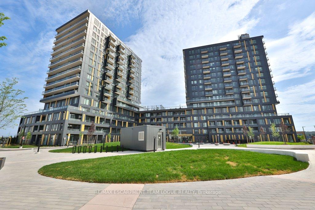 4878-powers-common-burlington-ontario-w13452450