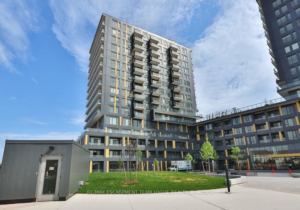 4878-powers-common-burlington-ontario-w13452450