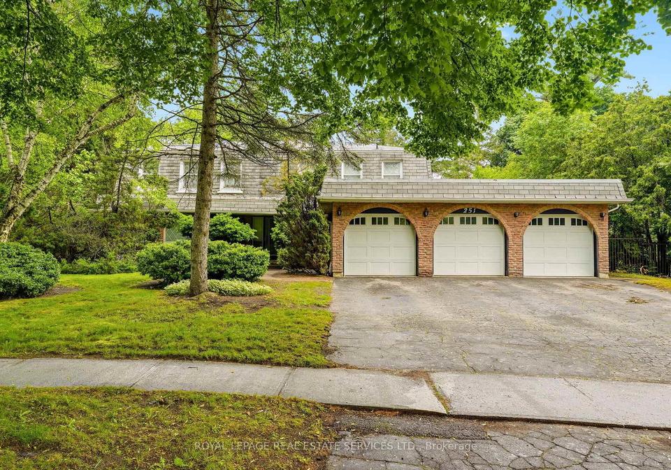 251-dolphin-court-oakville-ontario-w13452472