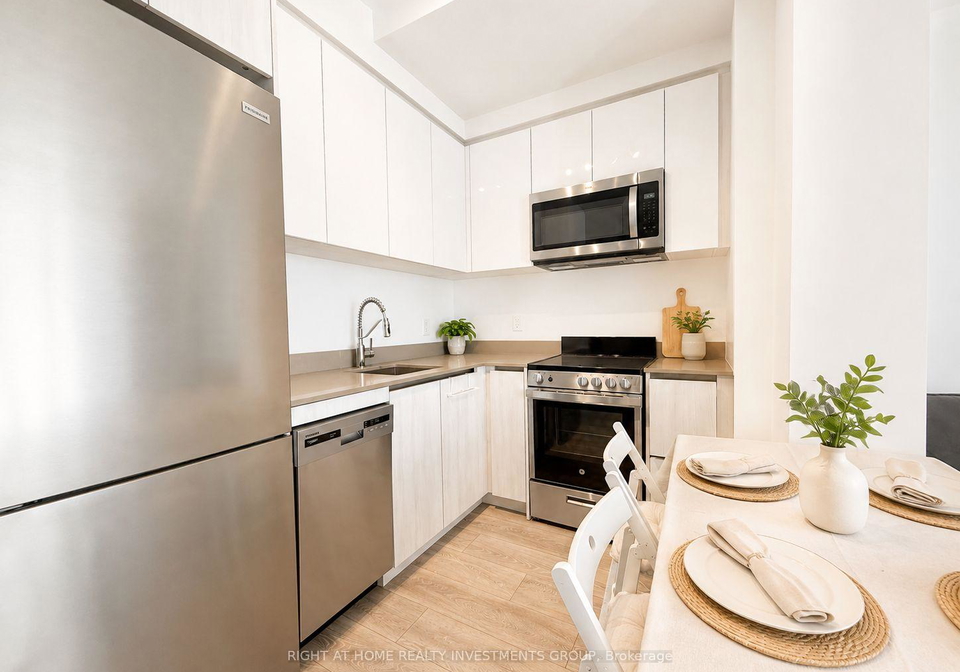 3100-keele-street-york-ontario-w13452578