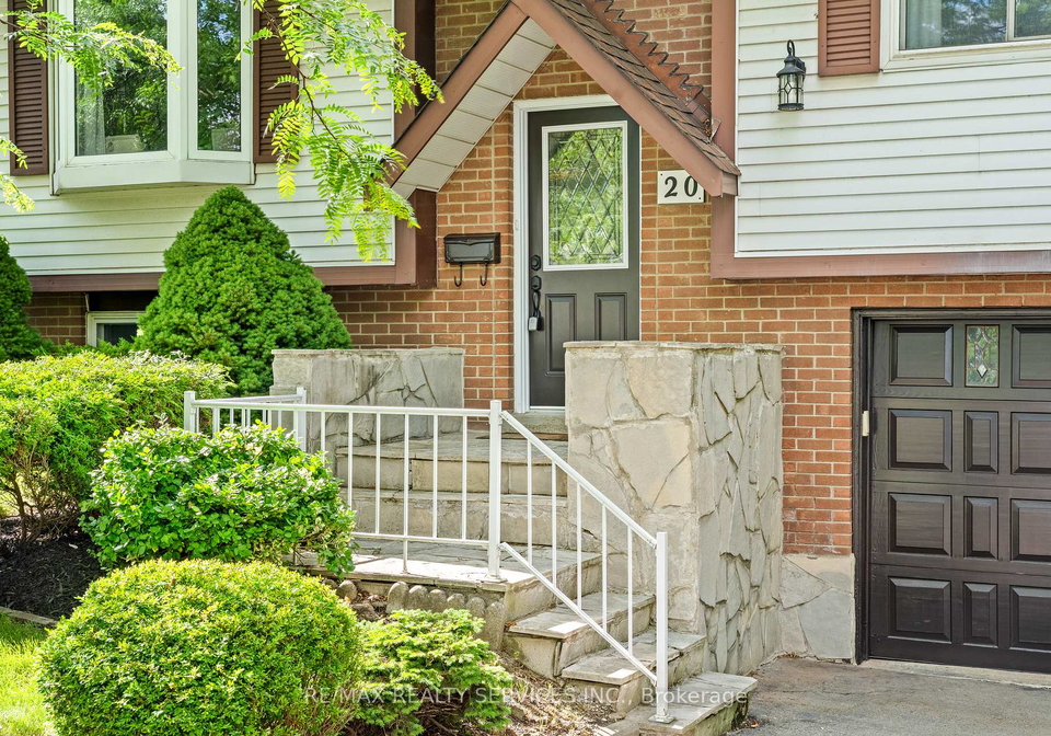 20-linkdale-road-brampton-ontario-w13452598