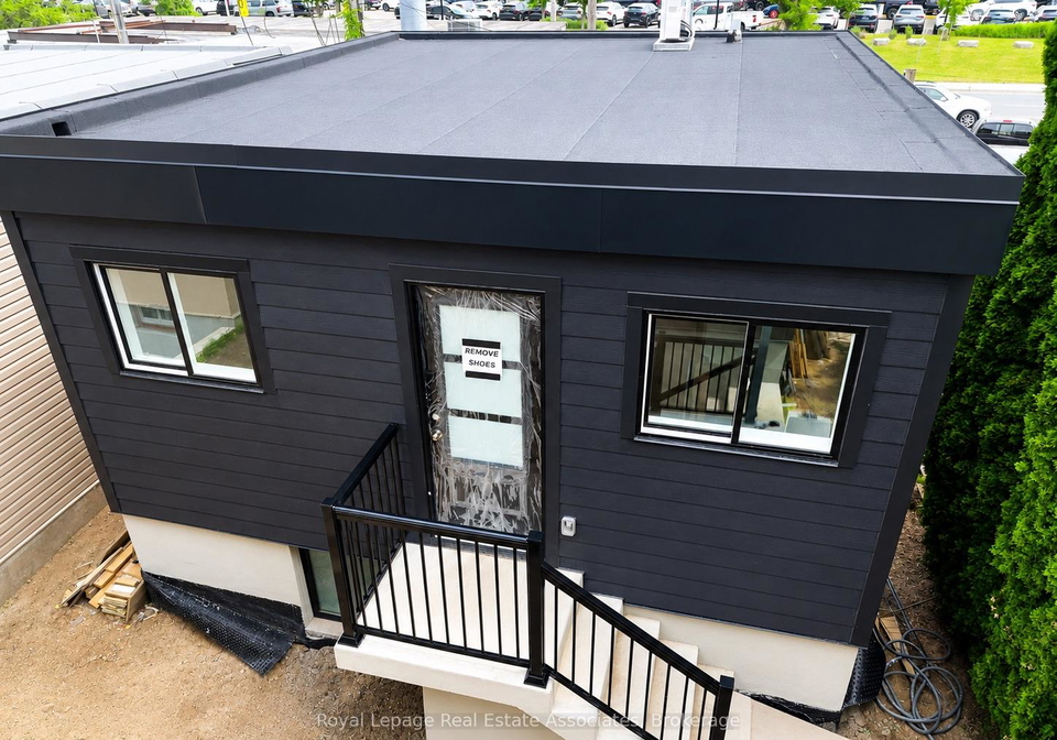 17-white-avenue-toronto-ontario-w13452614