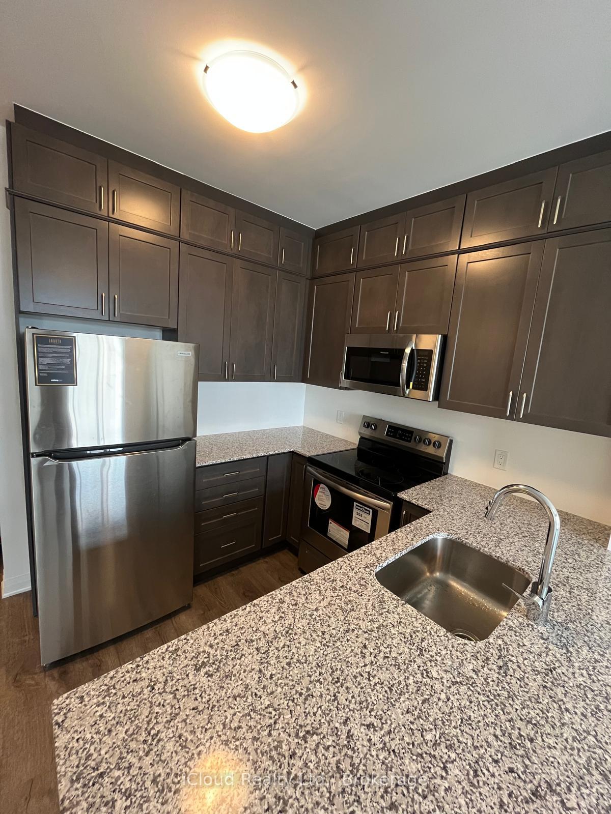 50-kaitting-trail-oakville-ontario-w13452640