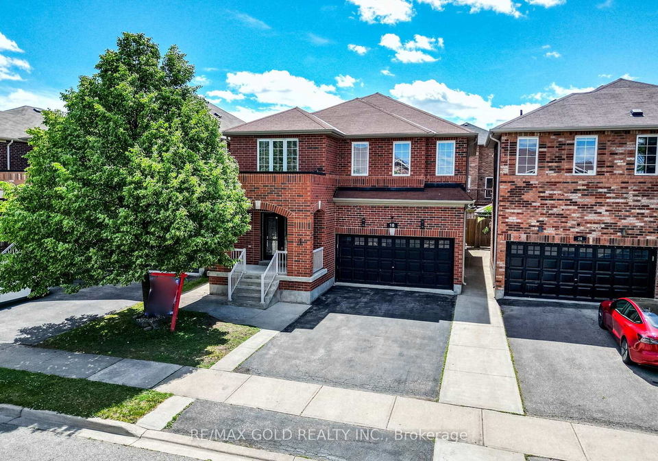 18-travis-crescent-brampton-ontario-w13452644
