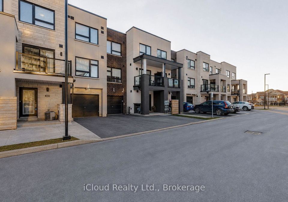 3189-bastedo-common-burlington-ontario-w13452686