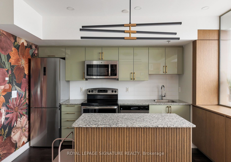 11-superior-avenue-etobicoke-ontario-w13452850