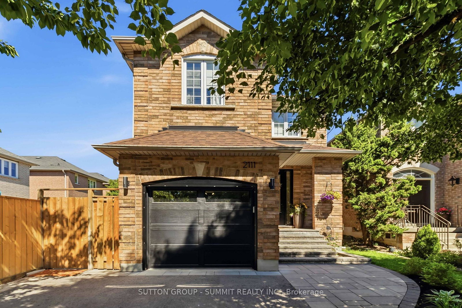 2111-westmount-drive-oakville-ontario-w13452914