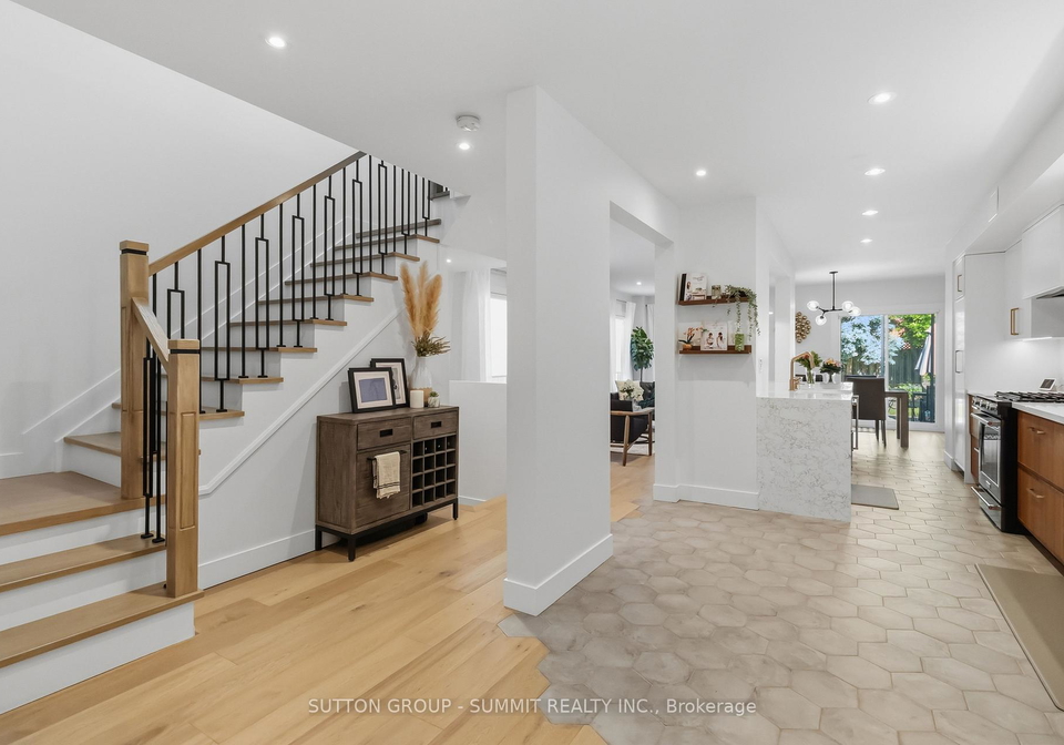 2111-westmount-drive-oakville-ontario-w13452914